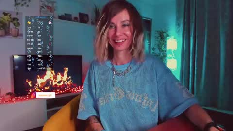 Hey my name is Kiri Kiri online show from May 16, 9:35 pm