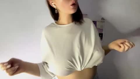 Amelia online show from September 11, 6:31 pm