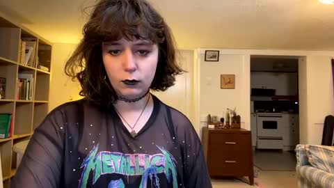 Snapshot of transcumchalice chatting on September 11, 1:29 am Mercy online show from September 11, 1:29 am