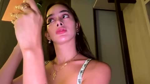 Daisy online show from September 26, 1:35 am