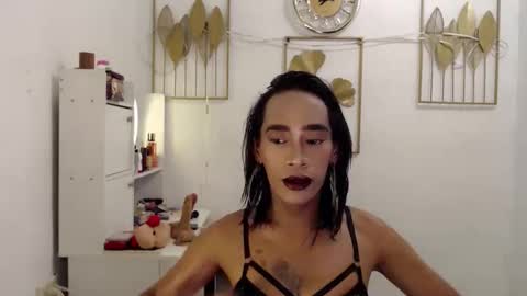 transeugene1990 online show from April 5, 5:59 am