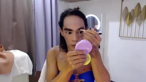 transeugene1990 online show from April 8, 8:28 am