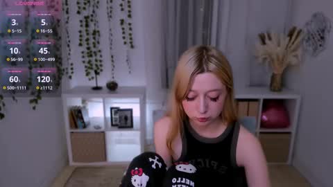 Nyuta Hartmann online show from February 21, 1:44 pm