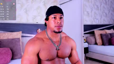 Travis online show from December 14, 1:23 am