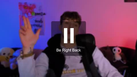 Travis online show from January 7, 8:03 pm