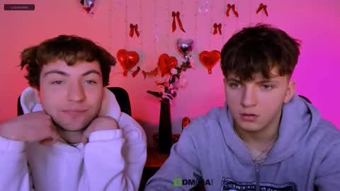 Travis online show from February 21, 9:45 am