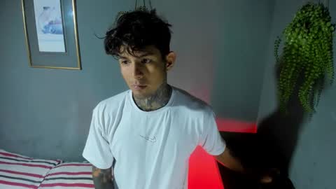 TRAV - INDEPENDENT MODEL online show from October 23, 9:44 am