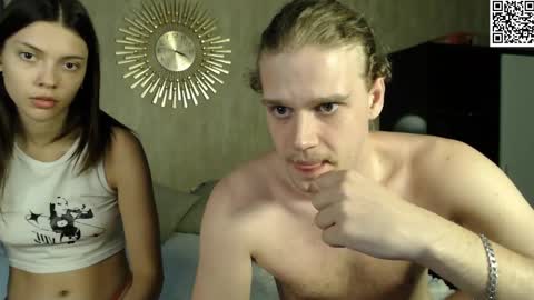 Sarah And Jon online show from February 8, 5:40 am