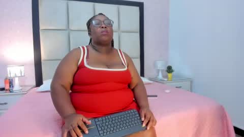 Treisy Vixen big ass online show from June 28, 3:13 am