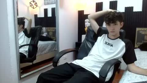 trevor_mob online show from July 8, 6:22 pm
