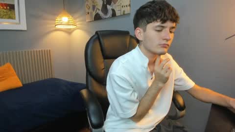 trevor_mob online show from April 19, 6:10 pm