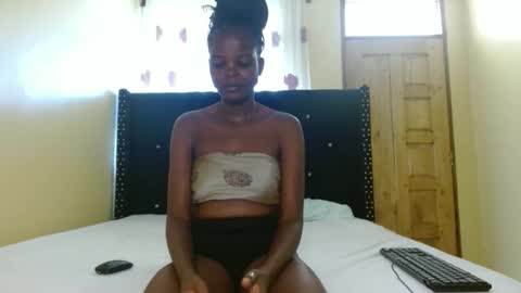 trey_queens online show from May 23, 12:56 pm