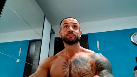 tridentmuscles online show from September 17, 9:40 pm