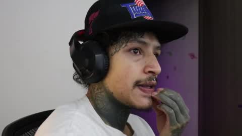 - trieone online show from September 28, 11:14 pm