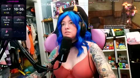 Trin Kat pet online show from April 23, 5:14 pm