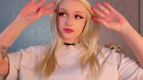 trinnity_sweet online show from December 14, 3:07 pm