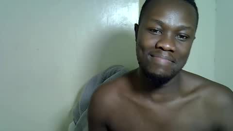 Tris6 online show from April 24, 7:49 pm