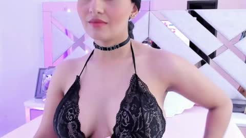 Trissha online show from April 24, 2:19 pm