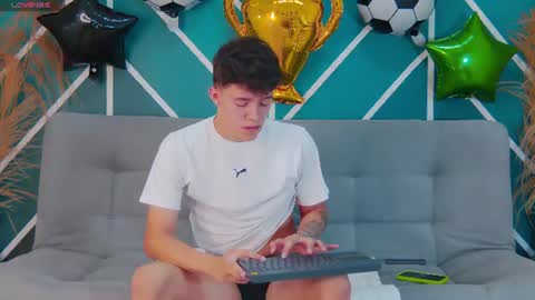 trisstan_kane online show from July 23, 12:25 pm