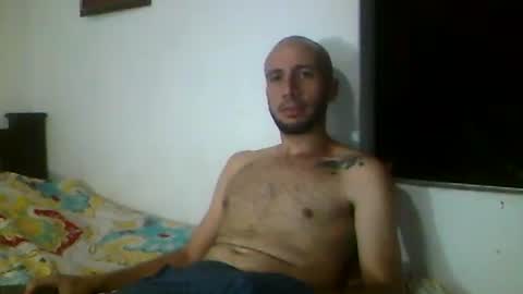 Snapshot of tristan_drumm chatting on October 6, 3:02 am tristan online show from October 6, 3:02 am