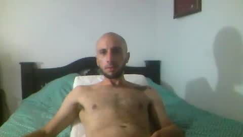 Snapshot of tristan_drumm chatting on October 14, 3:31 am tristan online show from October 14, 3:31 am