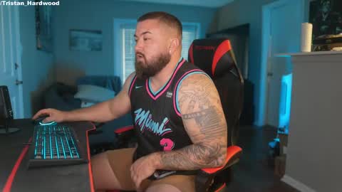 tristanhardwood online show from March 9, 10:41 pm