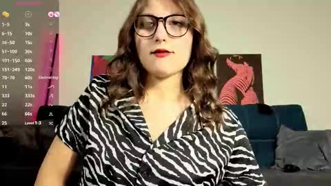 trixibell online show from November 27, 5:37 am