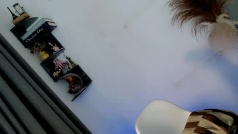 trixie_moore online show from July 8, 7:34 am