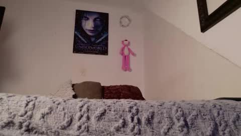 trixx_01 online show from December 15, 6:07 am