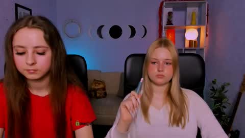 Trixy online show from March 20, 1:27 pm