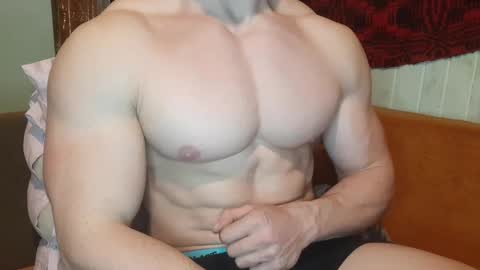 Snapshot of troncq chatting on February 27, 3:26 pm Troncq online show from February 27, 3:26 pm