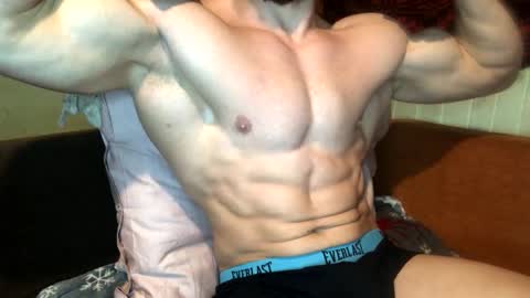 Snapshot of troncq chatting on March 9, 8:07 am Troncq online show from March 9, 8:07 am