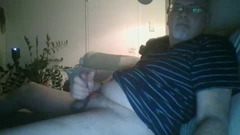 Snapshot of trukturk chatting on January 31, 9:05 pm trukturk online show from January 31, 9:05 pm