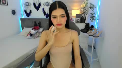 tstoni_talks online show from January 12, 9:49 am