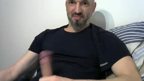 tu_bomberono online show from March 10, 3:30 pm