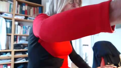 FINN but call me NANNA online show from November 5, 9:33 am