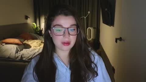 Ariana online show from November 30, 9:55 pm