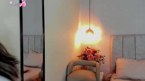 tutu_milf online show from March 28, 7:26 pm