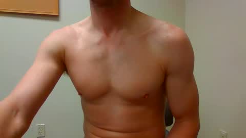 Snapshot of twayne29x chatting on February 18, 6:48 am twayne29x online show from February 18, 6:48 am