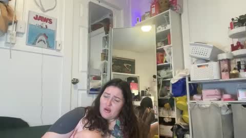 Elle online show from April 16, 10:01 pm