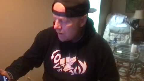 twiinsoul online show from December 23, 1:34 am