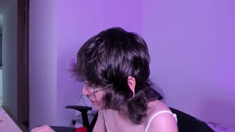 Eve  Lili online show from November 9, 9:50 pm