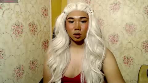 Cheska Schock online show from November 12, 1:30 am