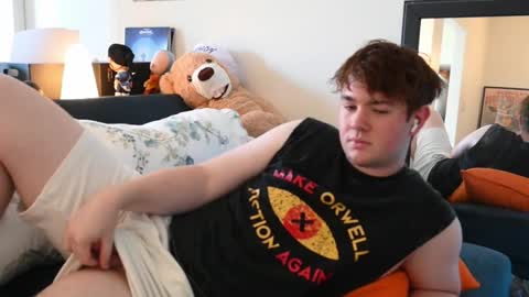 Charlie online show from December 20, 7:37 am