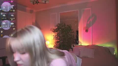 Eva online show from November 24, 4:49 pm