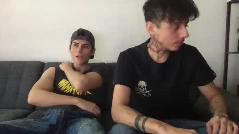 Derrick online show from January 9, 6:46 pm