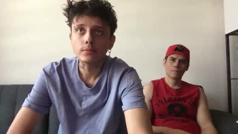 Snapshot of twinksguys360 chatting on October 30, 4:40 pm Derrick online show from October 30, 4:40 pm