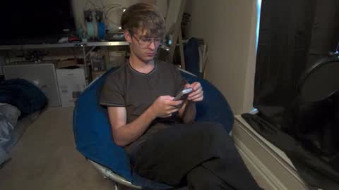 shytwink online show from September 10, 9:05 pm