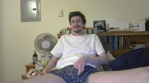 TwinkyMcgee online show from February 13, 7:22 am