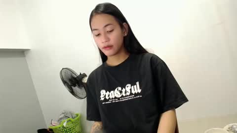  Belle and Susie  online show from January 10, 11:04 am